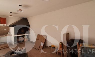 En alquiler duplex 3 dormitorios y quincho - B° Rincón Lindo - Cipolletti