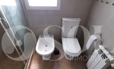 En alquiler duplex 3 dormitorios y quincho - B° Rincón Lindo - Cipolletti