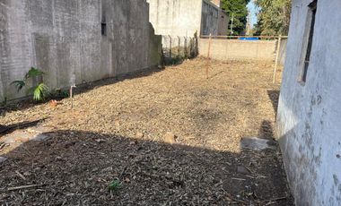 Terreno en  Turdera con casa a demoler