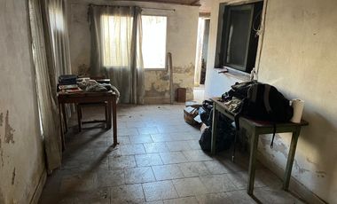 Terreno en  Turdera con casa a demoler