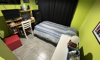 Casa con 5 domitorios con jardín, parrilla y cochera - Wilde