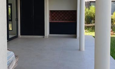 VENDO CASA A ESTRENAR EN RUMENCO JOVEN CON PARQUE Y GARAJE - GALERIA CON PARRILLA