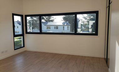 VENDO CASA A ESTRENAR EN RUMENCO JOVEN CON PARQUE Y GARAJE - GALERIA CON PARRILLA