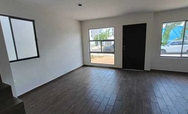 Casa en Venta en Esquina en Esmeralda Residencial