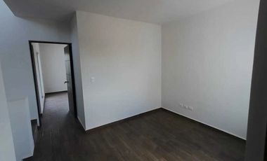 Casa en Venta en Esquina en Esmeralda Residencial