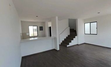 Casa en Venta en Esquina en Esmeralda Residencial