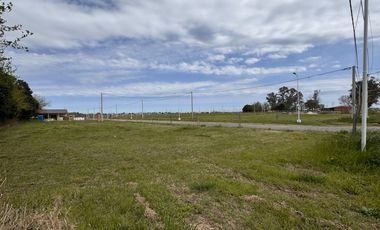 Terreno en  barrio abierto Monte Sauzalito
