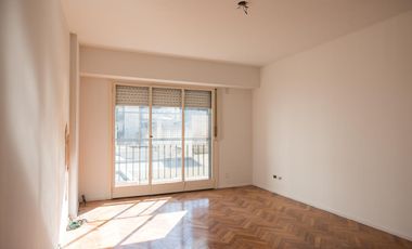 Alquiler Departamento de 3 ambientes a metros del obelisco
