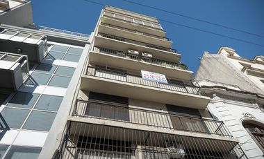 Alquiler Departamento de 3 ambientes a metros del obelisco