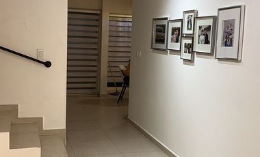 Casa en Renta Cumbres Elite Premier | 3 Recámaras, Terraza y Cochera