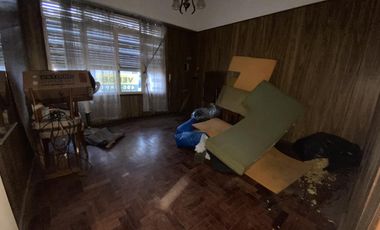 VENTA CHALET DE 4 DORMITORIOS CON 1.000M2 A RECICLAR