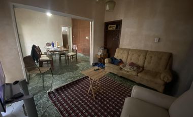 VENTA CHALET DE 4 DORMITORIOS CON 1.000M2 A RECICLAR