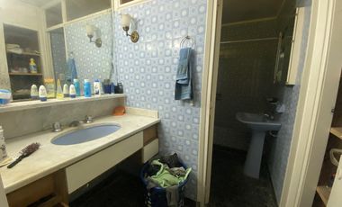 VENTA CHALET DE 4 DORMITORIOS CON 1.000M2 A RECICLAR