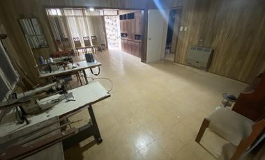 VENTA CHALET DE 4 DORMITORIOS CON 1.000M2 A RECICLAR