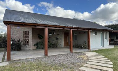 OPORTUNIDAD DE NEGOCIO Casa Quinta con pileta y jardin Ideal ALQUILER EVENTOS