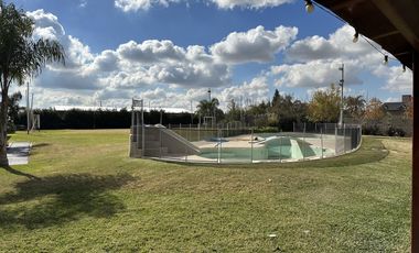 OPORTUNIDAD DE NEGOCIO Casa Quinta con pileta y jardin Ideal ALQUILER EVENTOS