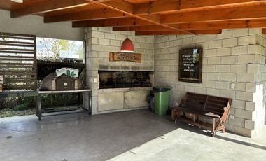 OPORTUNIDAD DE NEGOCIO Casa Quinta con pileta y jardin Ideal ALQUILER EVENTOS