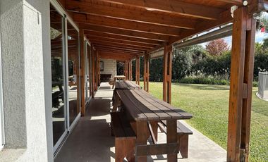 OPORTUNIDAD DE NEGOCIO Casa Quinta con pileta y jardin Ideal ALQUILER EVENTOS