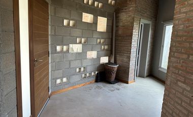 OPORTUNIDAD DE NEGOCIO Casa Quinta con pileta y jardin Ideal ALQUILER EVENTOS