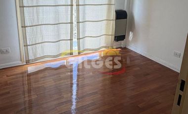 Alquiler de Departamento 3 Ambientes  en Ramos Mejia  Con Cocherta descubierta  Muy buena ubicación