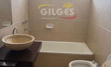 Alquiler de Departamento 3 Ambientes  en Ramos Mejia  Con Cocherta descubierta  Muy buena ubicación