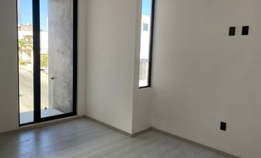 CASA EN VENTA EN VILLA MAGNA