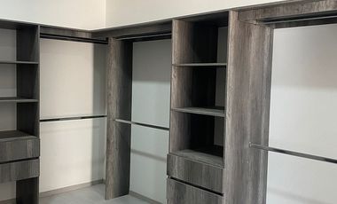 CASA EN VENTA EN VILLA MAGNA