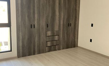 CASA EN VENTA EN VILLA MAGNA