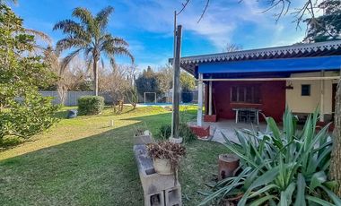 VENTA | PERMUTA - Casa 2 dormitorios con pileta mas comodín - Andino.