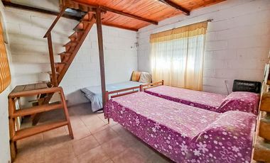 VENTA | PERMUTA - Casa 2 dormitorios con pileta mas comodín - Andino.