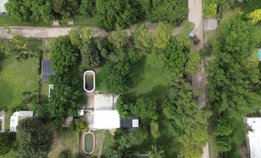 Terreno de 1800 m2 compuesto por 6 lotes