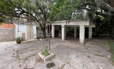 Terreno de 1800 m2 compuesto por 6 lotes