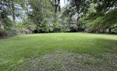 Terreno de 1800 m2 compuesto por 6 lotes