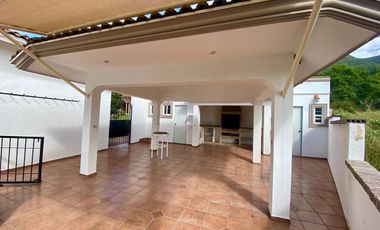 Residencia en Venta Portal del Huajuco, Carretera Nacional