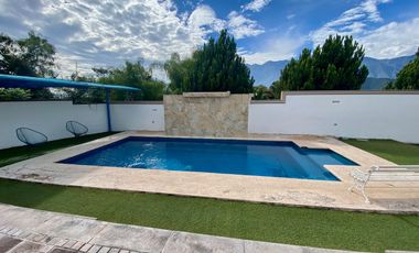 Residencia en Venta Portal del Huajuco, Carretera Nacional