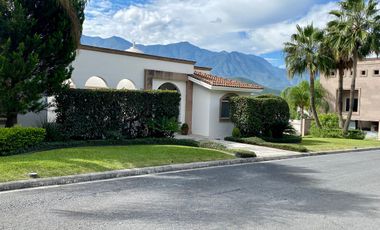 Residencia en Venta Portal del Huajuco, Carretera Nacional