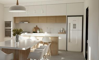 Casa en  J. Maistegui 2826 – 2 dorms – Funes