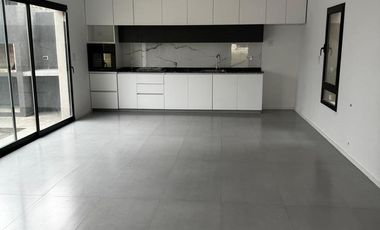 Casa en  J. Maistegui 2826 – 2 dorms – Funes