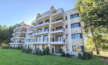 Departamento en  en barrio cerrado Los Canales de Plottier