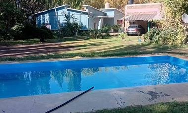 Vende Casa Quinta por Ruta 22 en Allén