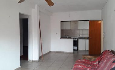 Departamento 3 ambientes con cochera descubierta - Banfield Este