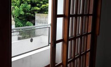 Departamento 3 ambientes con cochera descubierta - Banfield Este