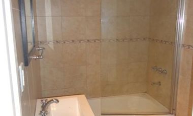 Semipiso de 2 AMBIENTES con cochera. Se desocupa en Febrero de 2023. Banfield Este.