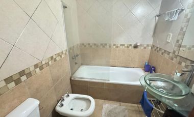 Casa de tres dormitorios en Ibarlucea c gran Lote