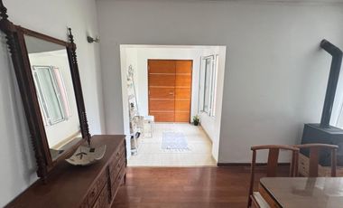 Casa de tres dormitorios en Ibarlucea c gran Lote