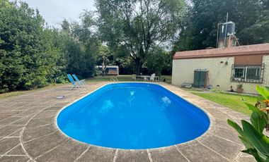 Casa de tres dormitorios en Ibarlucea c gran Lote