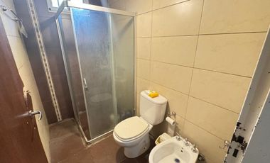 Casa de tres dormitorios en Ibarlucea c gran Lote