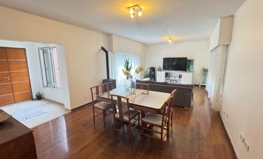 Casa de tres dormitorios en Ibarlucea c gran Lote