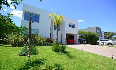 Casa en Fincas de Iraola II