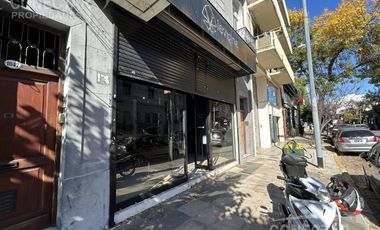 ZONA OUTLETS / LOCAL Frente de 6m x 15m  Sup. Total 90m2